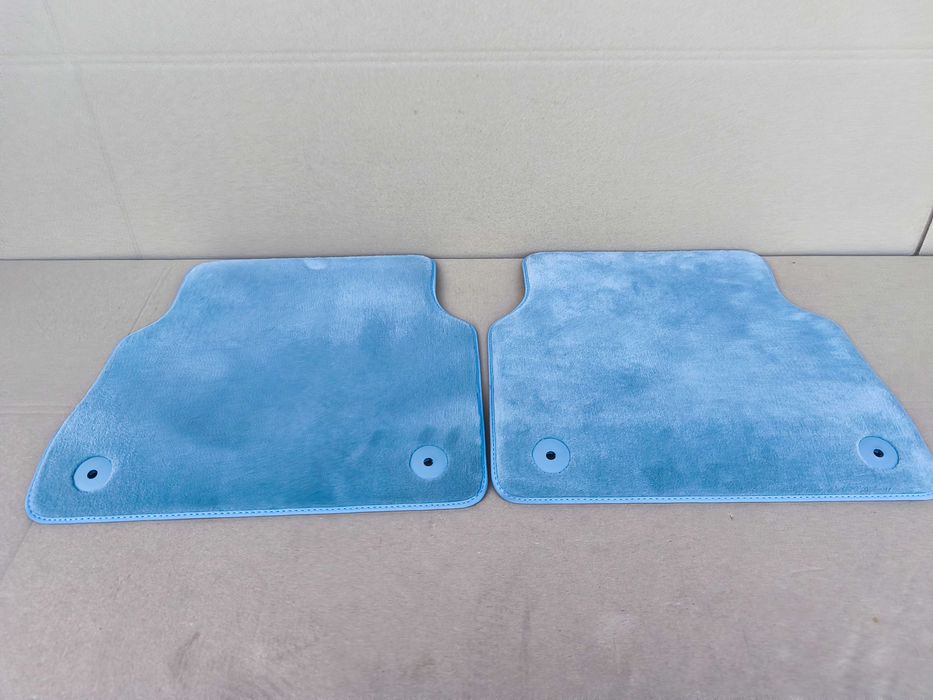 Audi A8 D4 4H0 dywaniki tył tylne wycieraczki wykładziny NOWE ORYGINAŁ