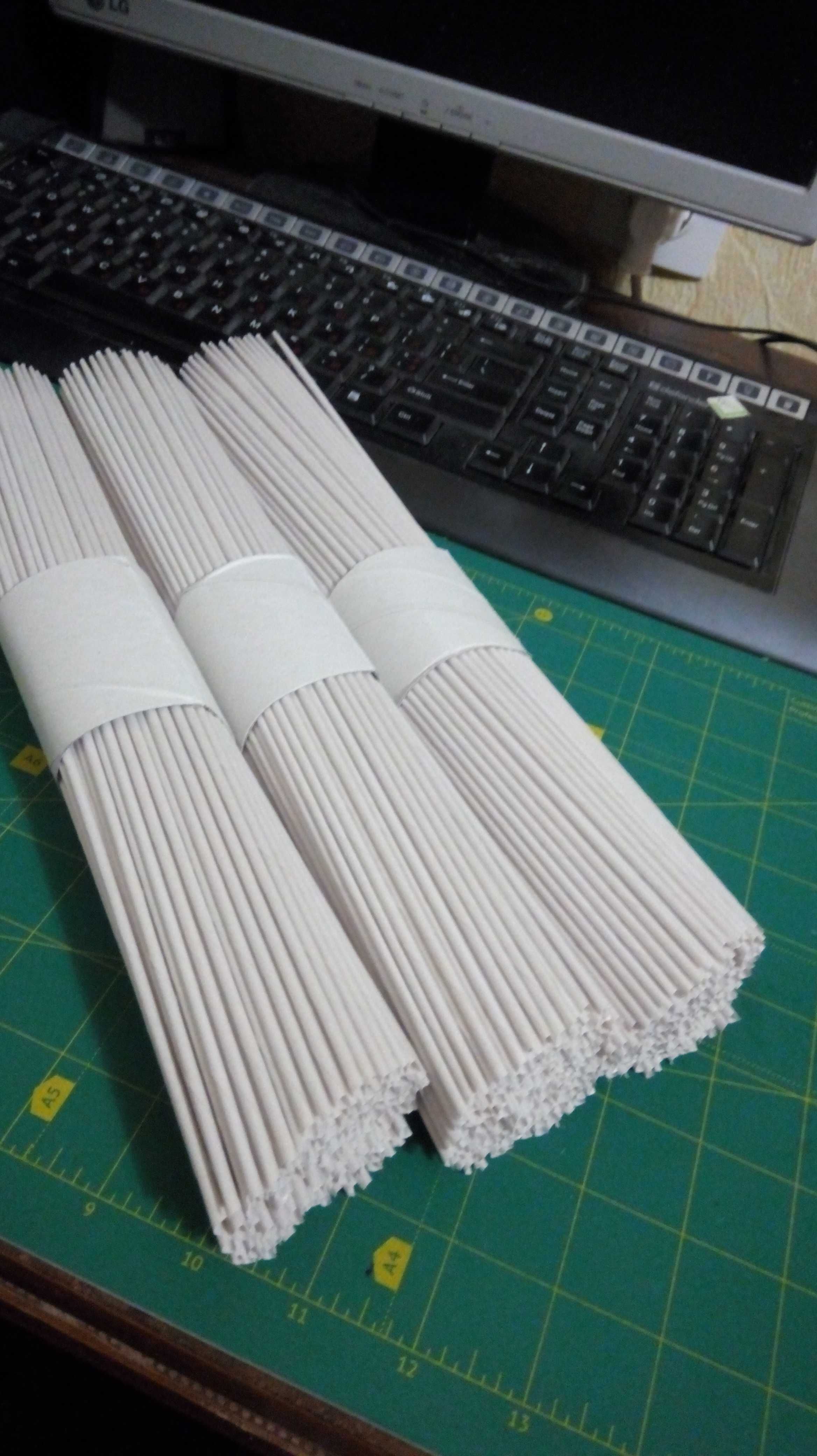 Накручена паперова лоза 7 см/1,2 мм