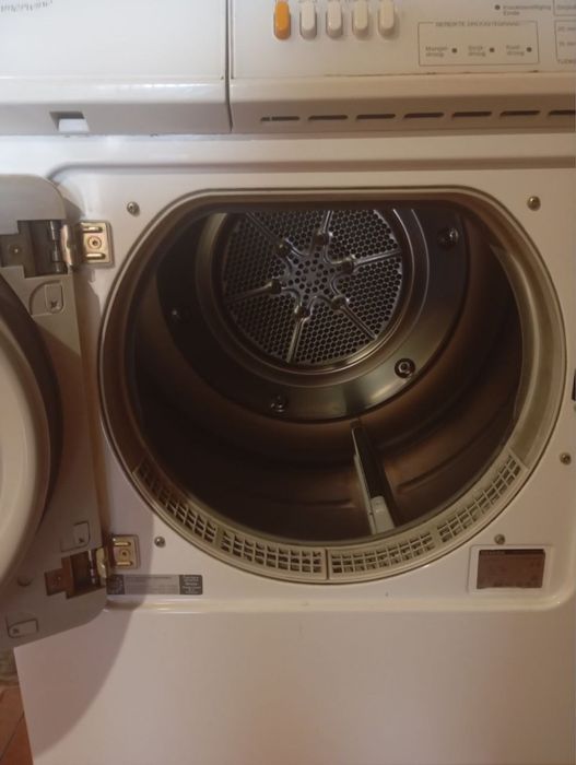 Сушильна машина Miele