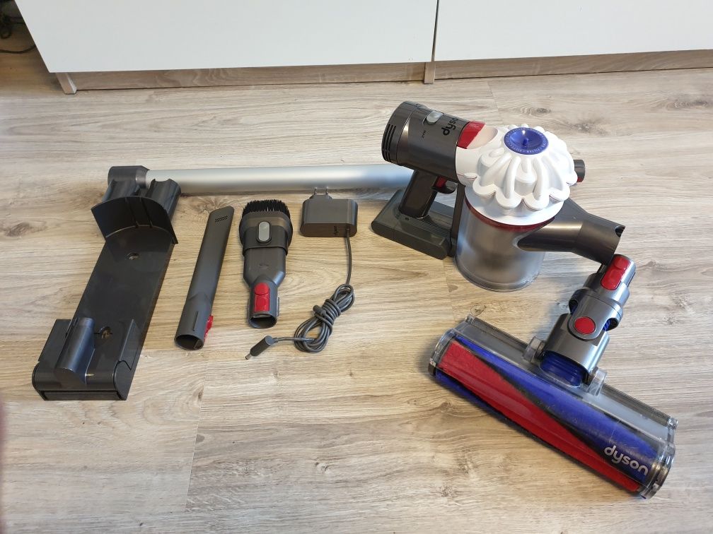 Odkurzacz Dyson V7 bezprzewodowy pionowy ładny
