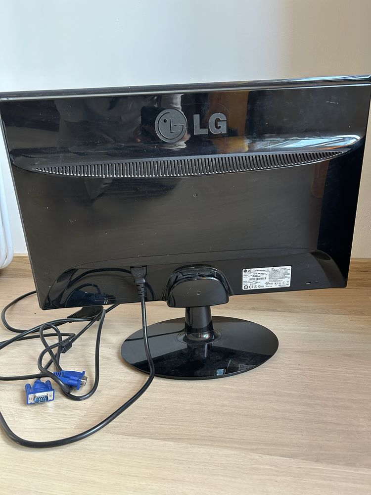 Monitor LG flatron w2240s