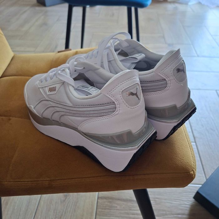 PUMA Cruise Rider r 41 Metaliczno-białe Buty sportowe damskie Jak nowe