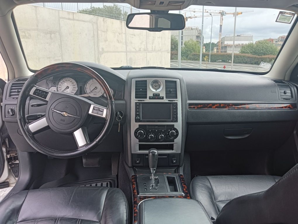 Chrysler 300c touring 3.0crd full full extras 2010