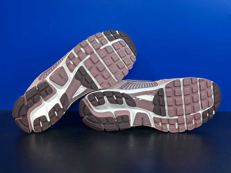 Кроссовки Nike Zoom Vomero 5 Dusted Clay Оригинал