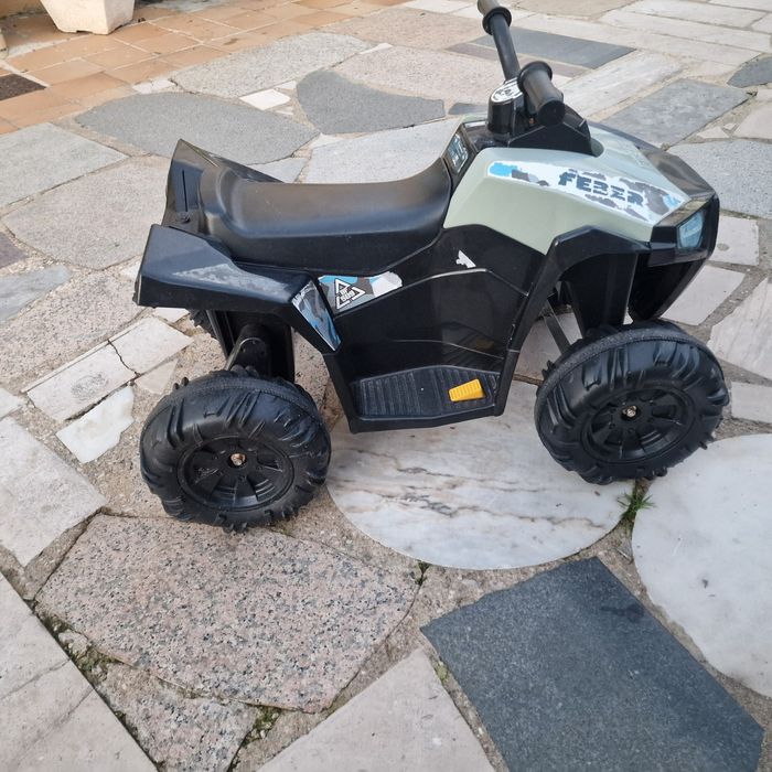 Quadriciclo eletrico 50€