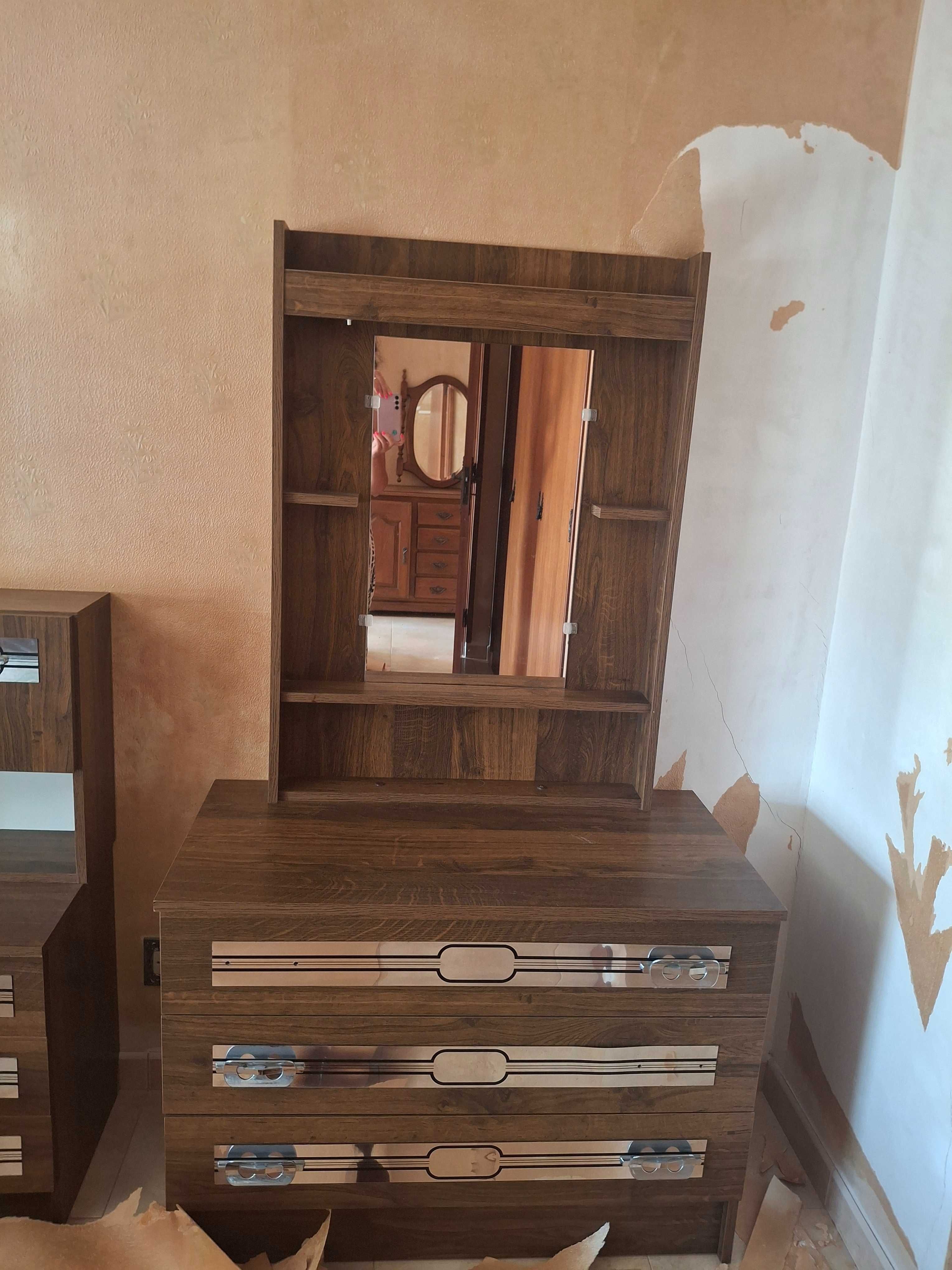 Cama casal quarto completo roupeiro