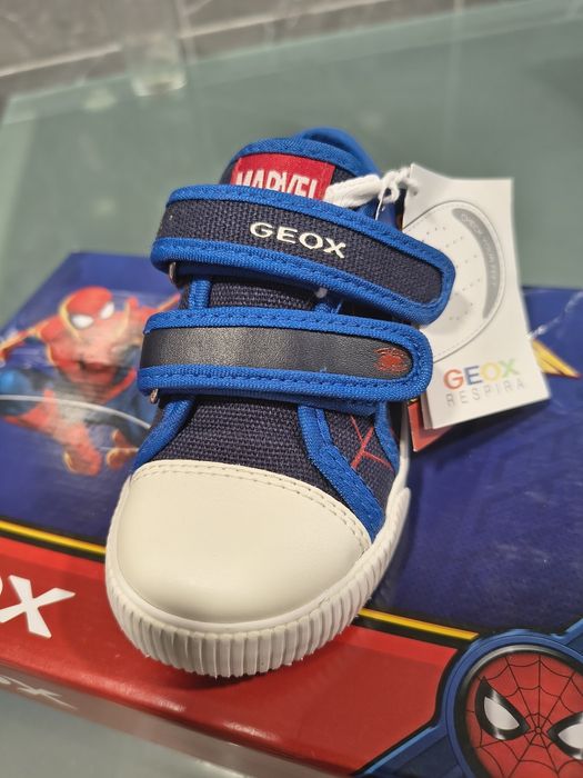 Sapatilhas Geox novas em caixa