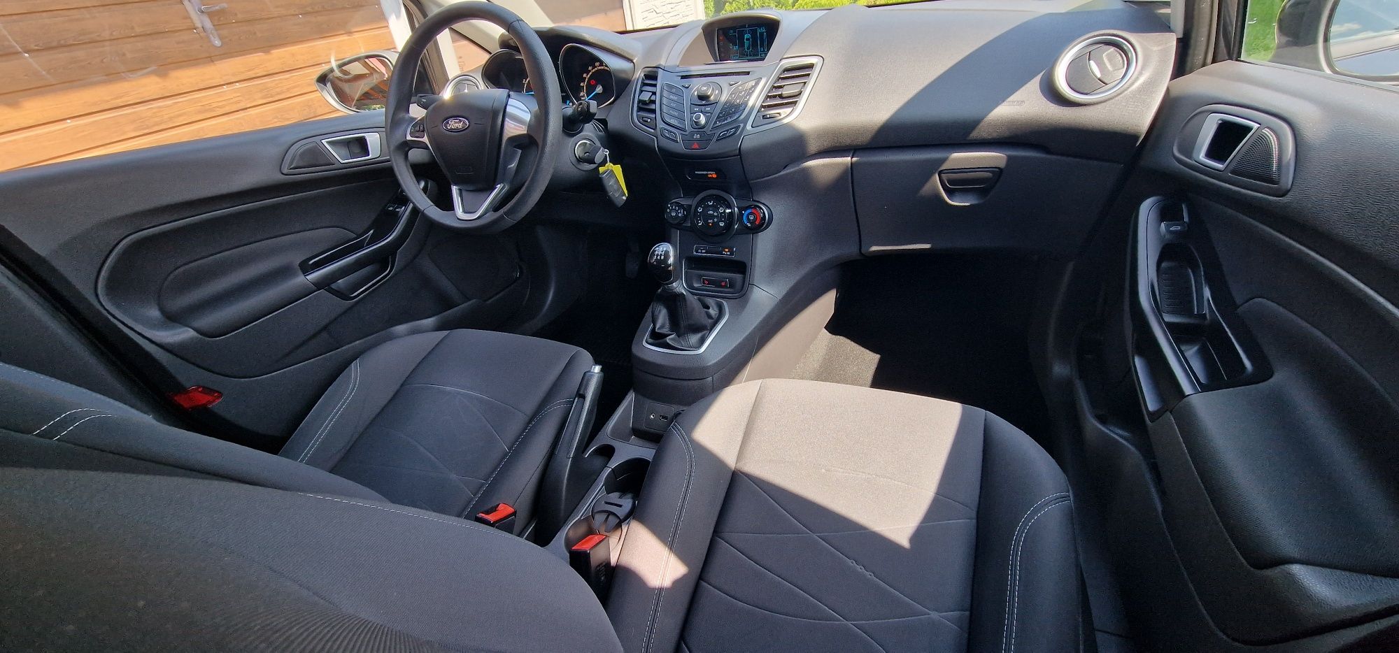 Ford Fiesta 1.0 100KM , bezwypadkowy, oryginalny lakier i przebieg
