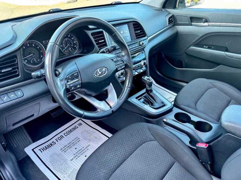 2019 Hyundai Elantra