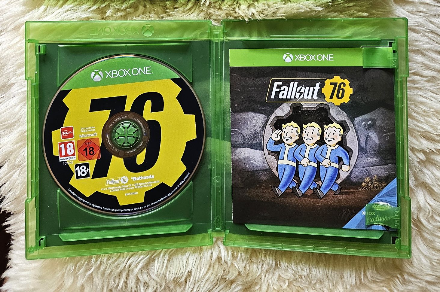 Диск для Xbox One X Call of duty Modern Warfare и Fallout 76