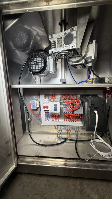 Чистка для тикви, овочів, фруктів