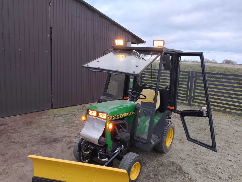 Ciągniczek John Deere 317