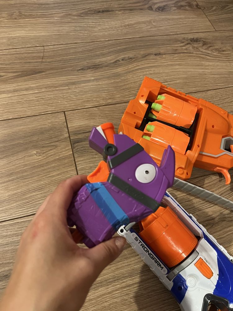 3 pistolety nerf