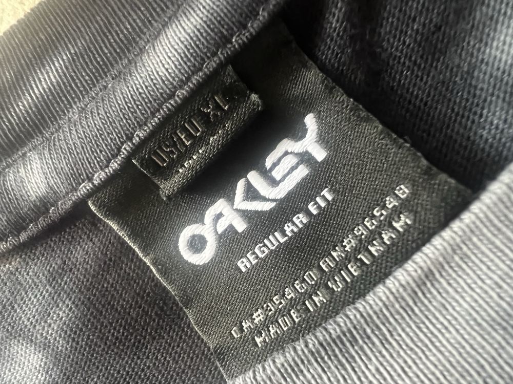 Чоловіча футболка Oakley оригінал ХЛ розмір