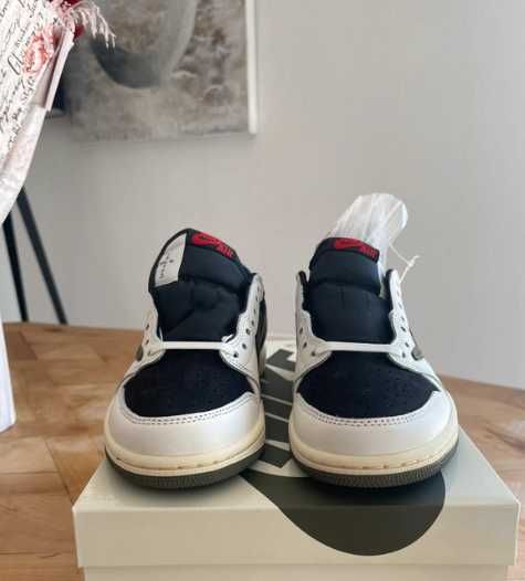 Nike_Air_Jordan_1 |Low OG SP Travis Scott Olive|Retro| rozmiar 43