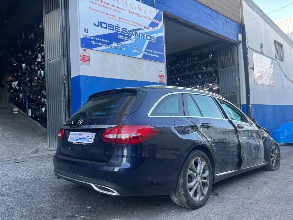Mercedes Benz C350e Automática W205 (Para Peças)