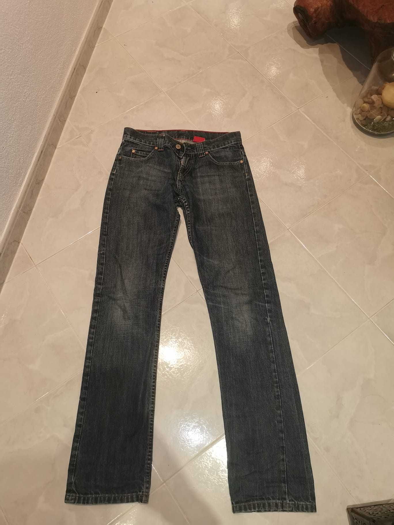 Calças Levis de ganga feminina size 14