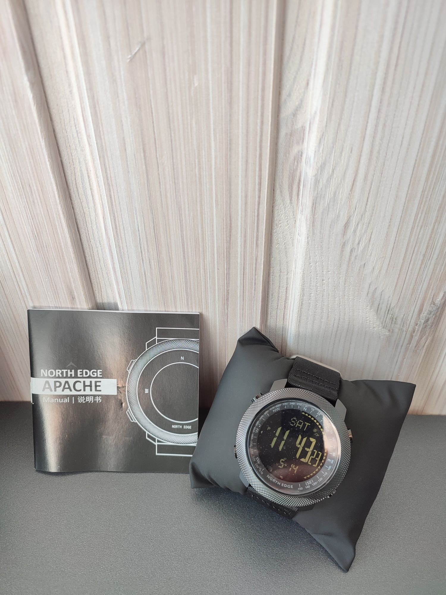 Тактичний годинник з КОМПАСОМ. До 50 м.  Apache North Edge