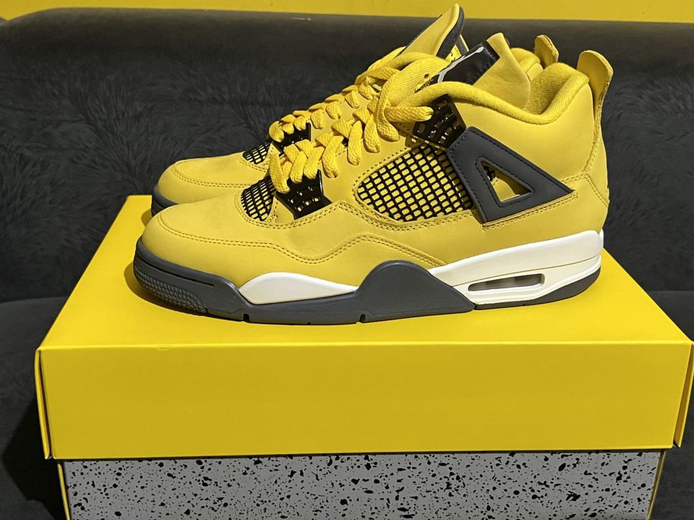 Кросівки Air Jordan 4 Retro Lightning Tour Yellow Джордан жовті ретро