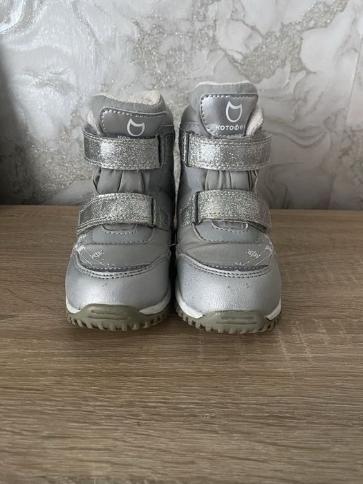 Зимові ботінки для дівчинки