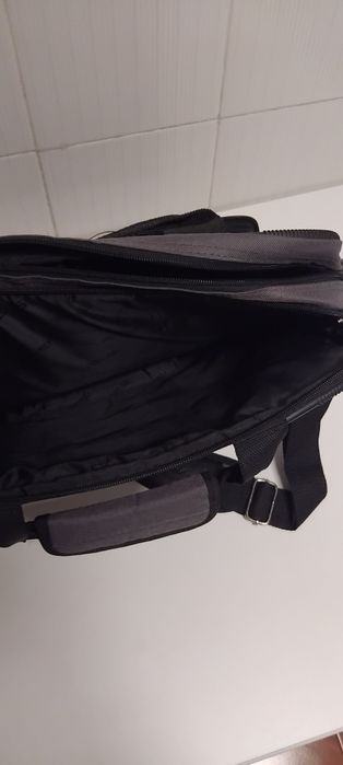 Mala para portátil da marca Asus