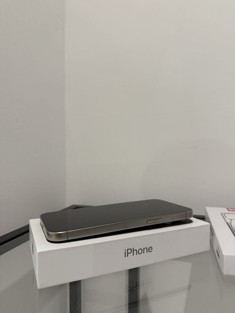 iPhone 15 Pro Max, Natural Titanium, 256GB