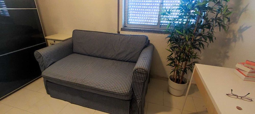 Sofá cama solteiro em bom estado