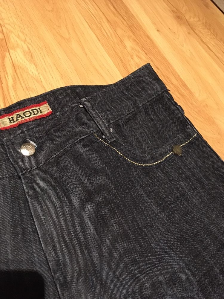 Spodnie jeans przed kolano r. 42