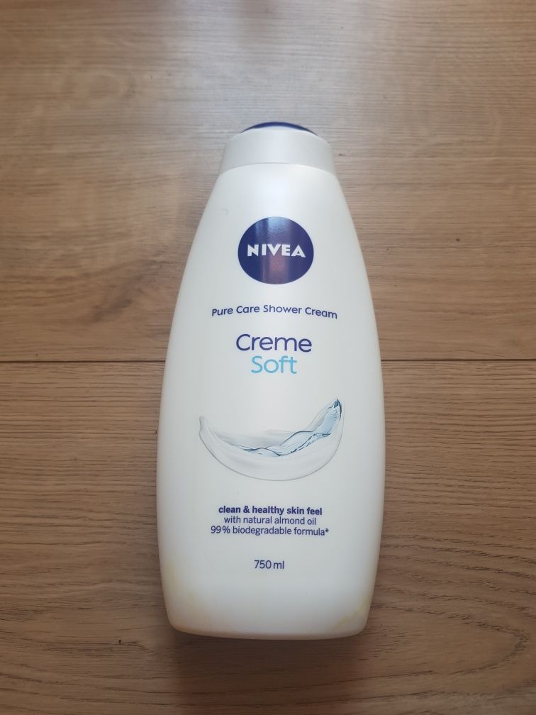Nowy kremowy żel pod prysznic Nivea Creme Soft 750 ml