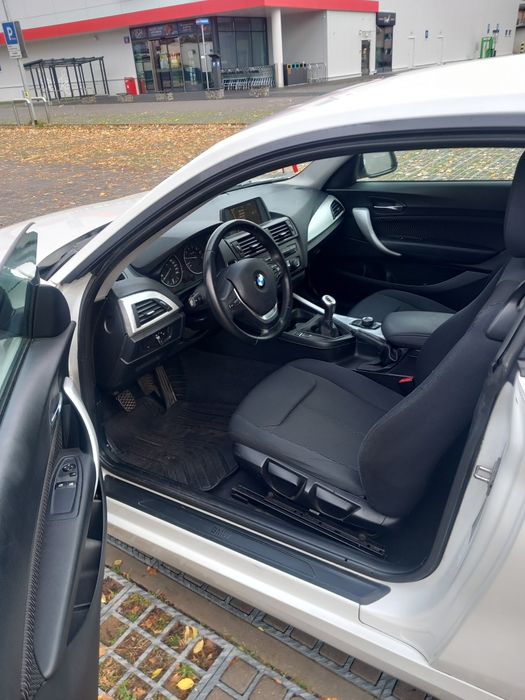 BMW 116i mineral-weiss metallic