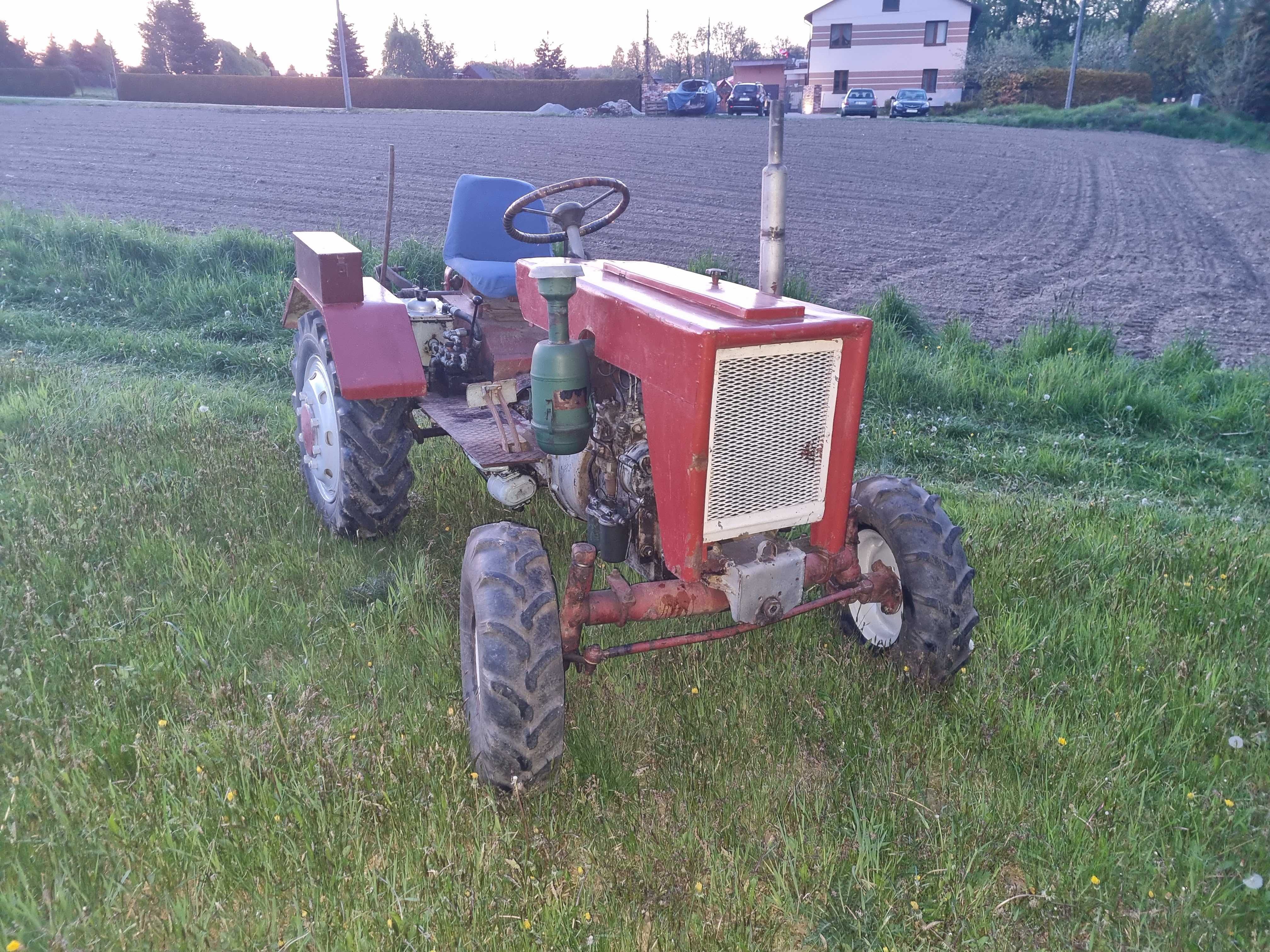 Ursus C328 - traktor SAM