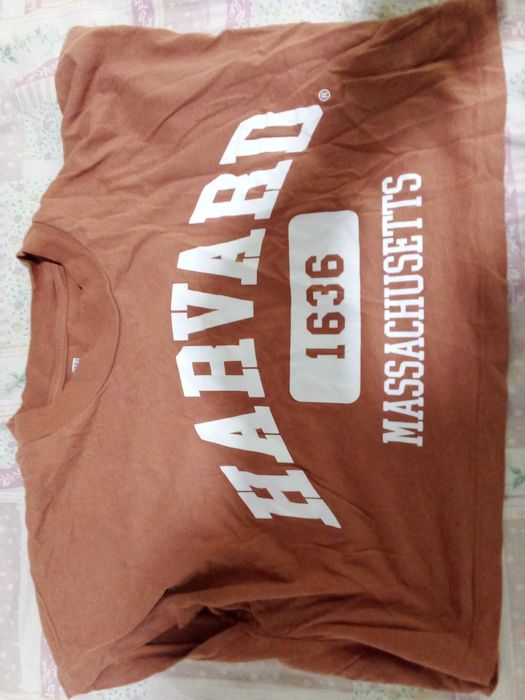 Várias Roupas de senhora