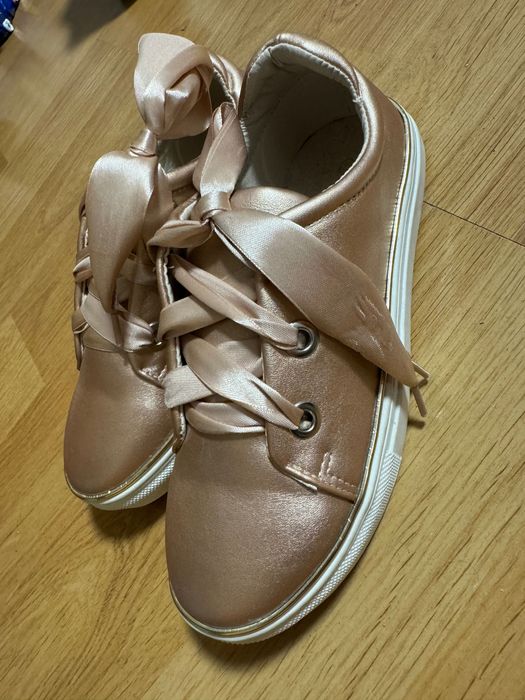 Кеди мокасини кросівки