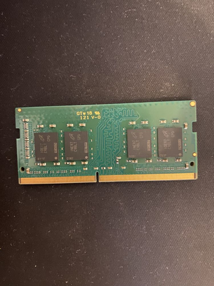Оперативна память ddr4 на 16гб