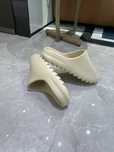 "Buty męskie i damskie" Klapki adidas_YeezySlide Biały Roz 40