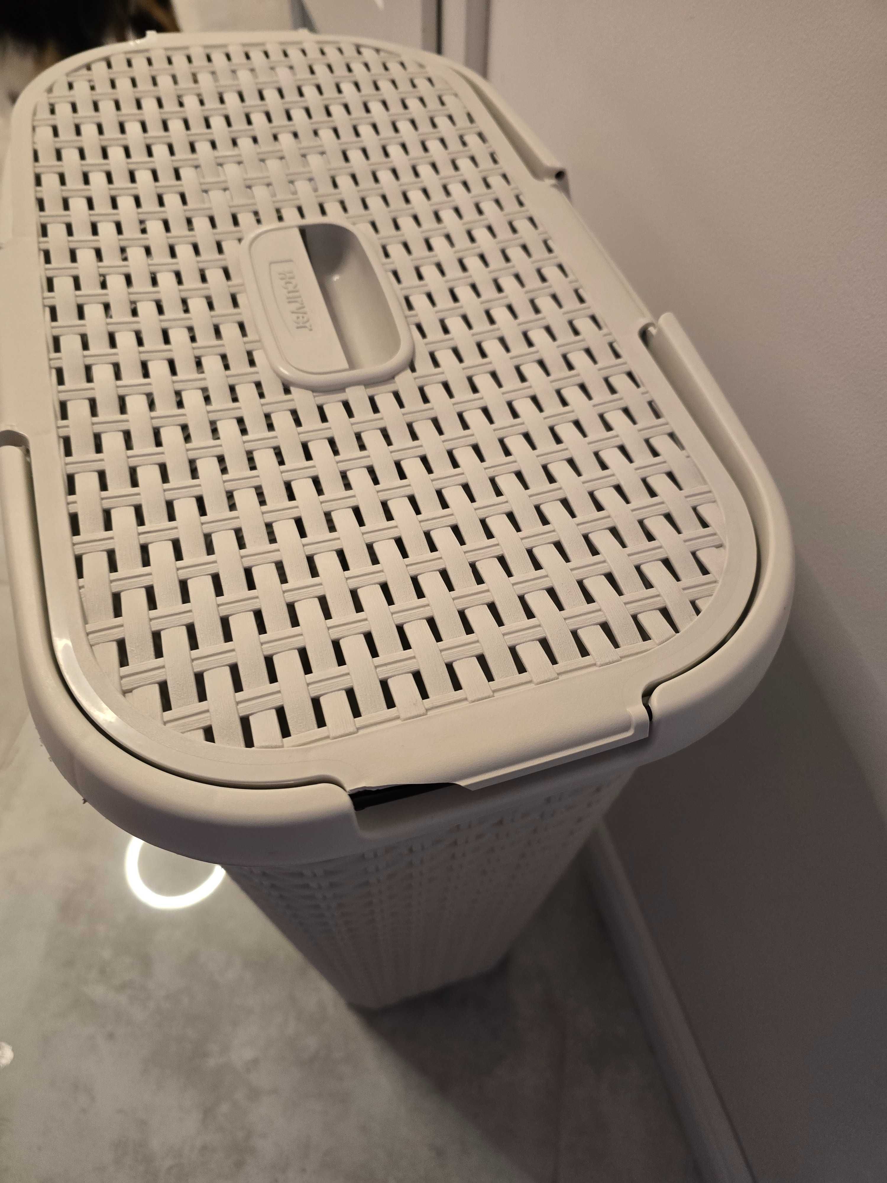 Wąski kosz na pranie Curver "rattan"