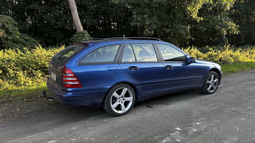 Mercedes-Benz W203 C200 CDI