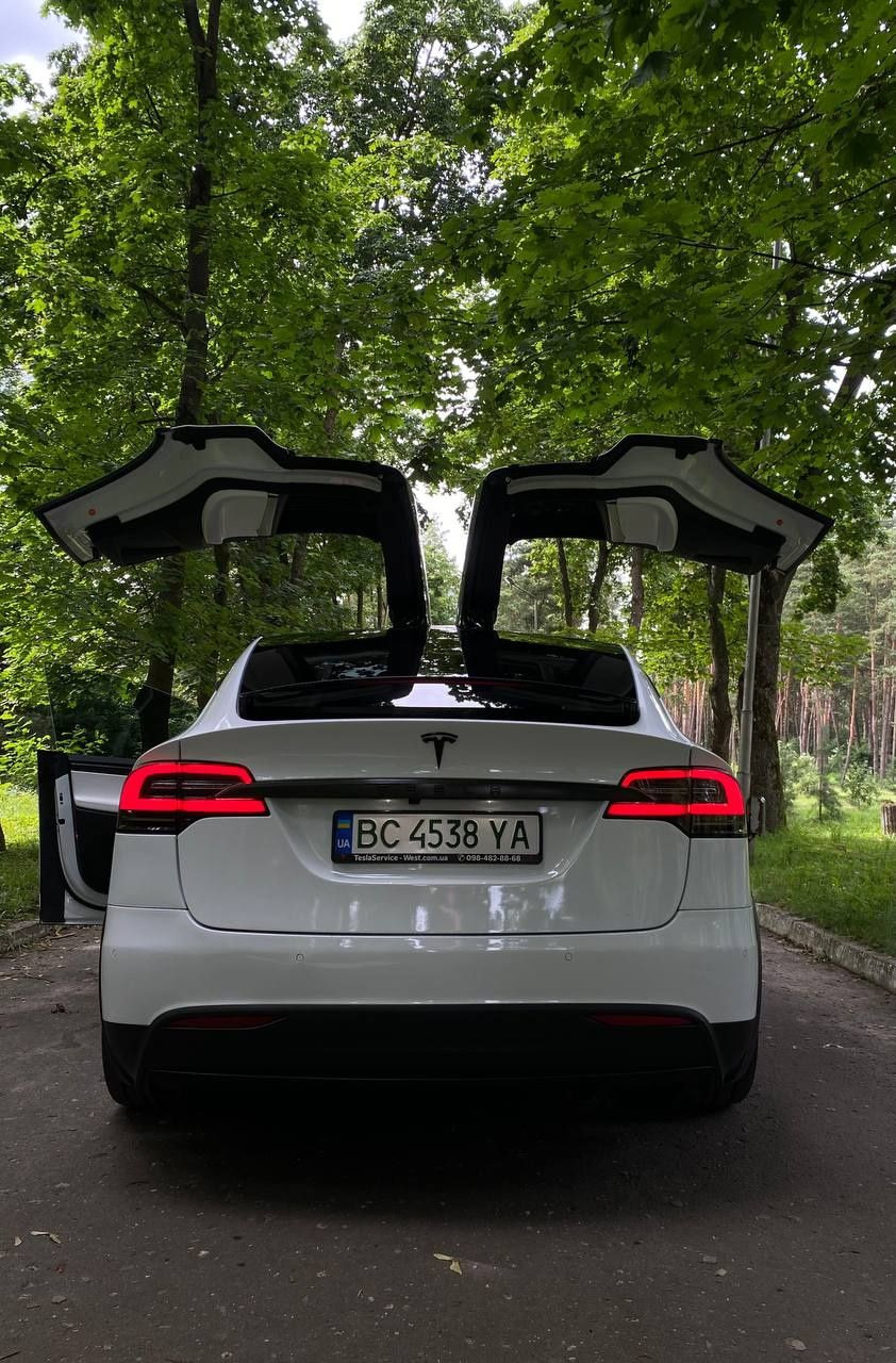 Tesla model X d90 Dual-motor