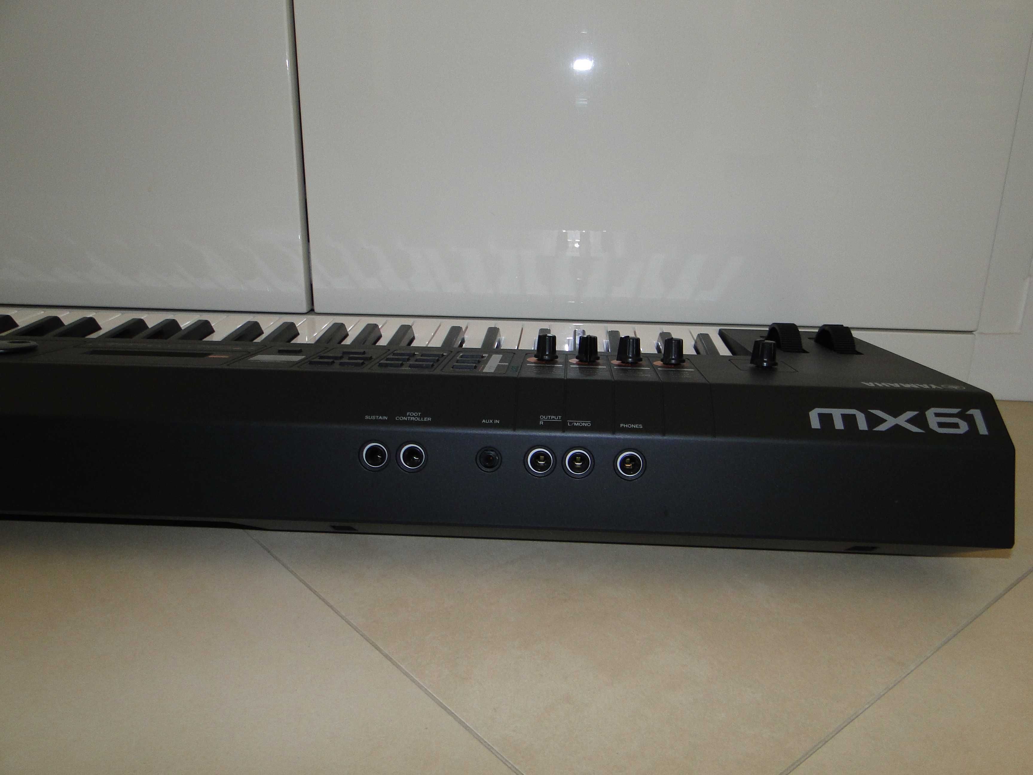 Profesjonalny Syntezator YAMAHA MX61 V2.Jak Nowy.Mega Okazja.Motif