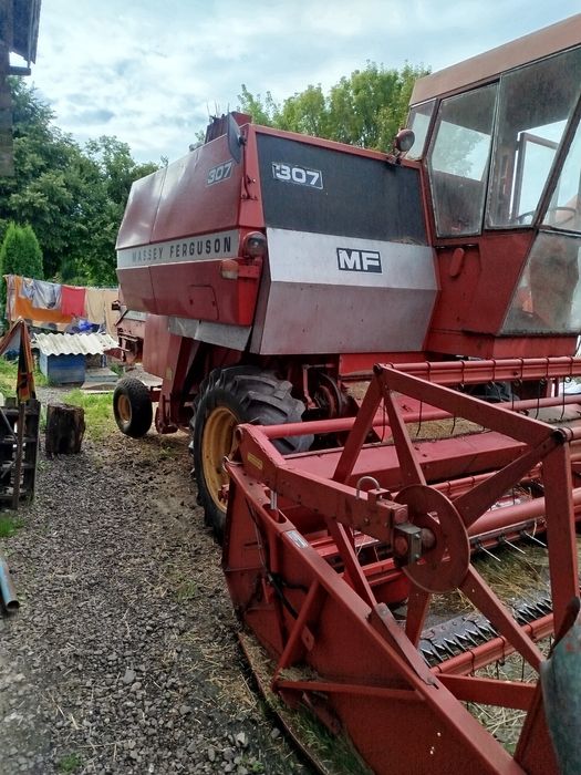 Продам комбайн в хорошому стані.