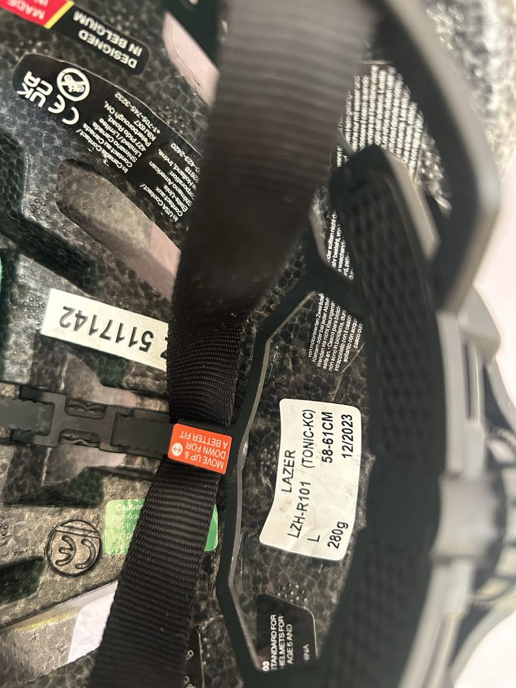 Kask szosowy Lazer rozmiar L