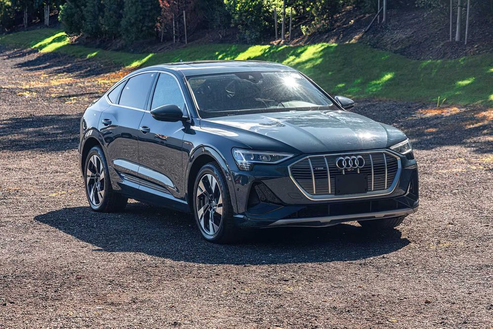 Audi E-Tron Sportback      2021