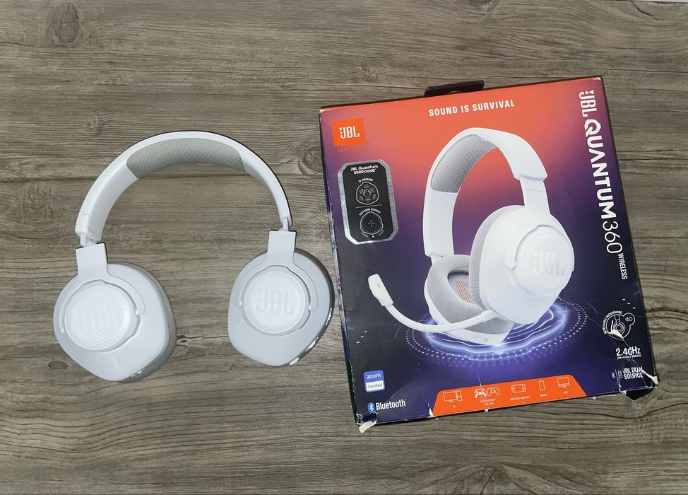 JBL Quantum 360 Białe
