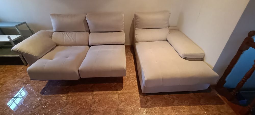 Sofá de sala com chaise long e dois acentos extensíveis