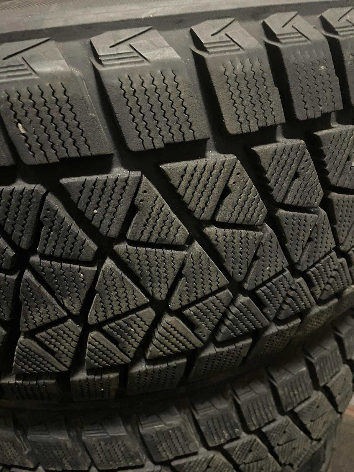 Bridgestone Blizzak DM-V2 265/45 R21 104T