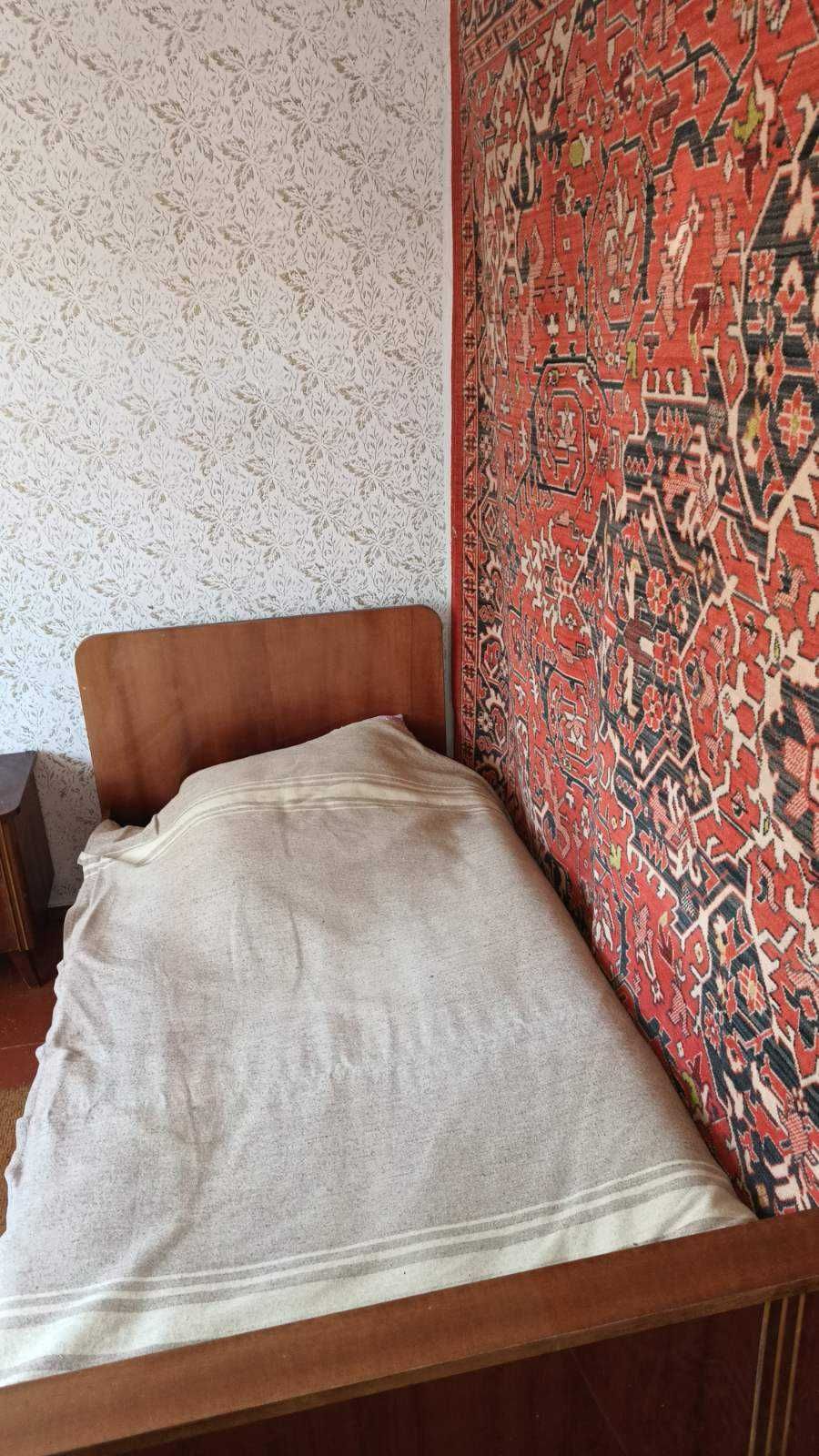Оренда кімнати в будинку (9842)