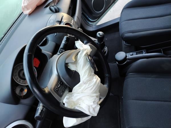 Volante Pele Multi Funçoes Mazda 2 (De_, Dh_)