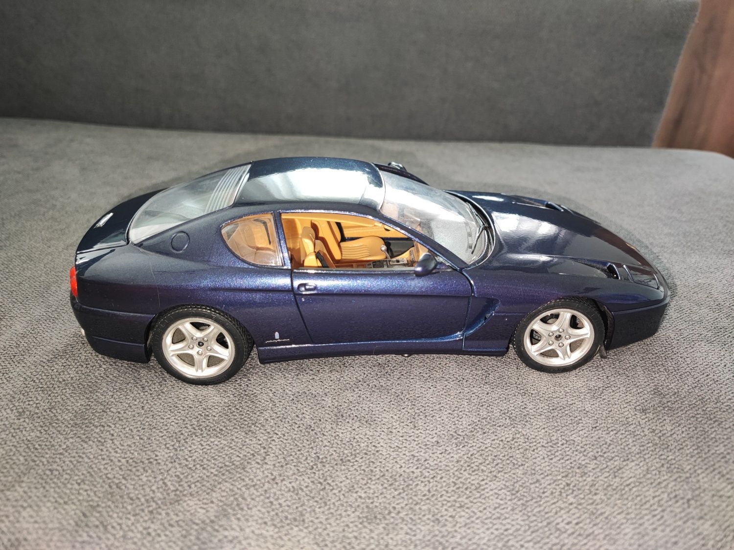 Ferrari 456 GT da Bburago