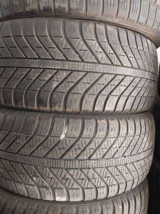 Продам резину r16 205/55
