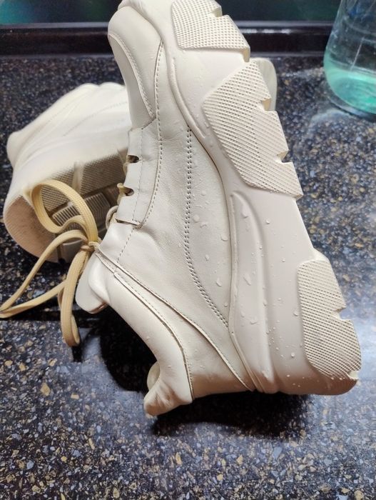 Красовки жіночі 40 розмір